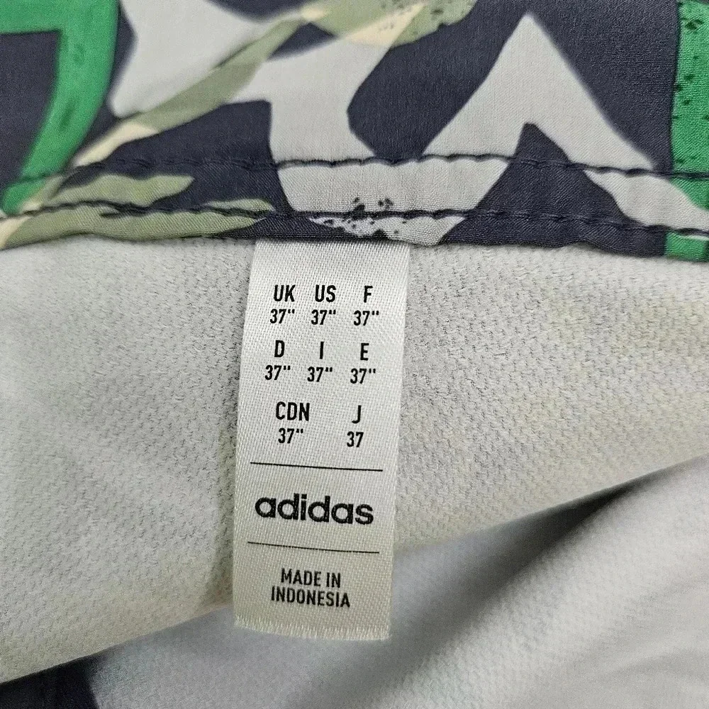 Adidas Floral Beach Tech Shorts Green and Gray Men's‎ Size 37